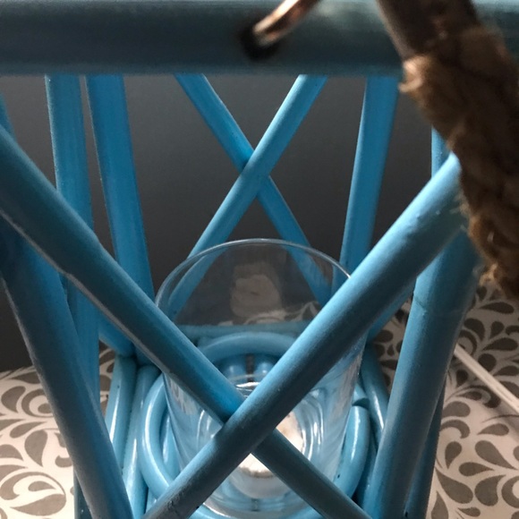 Two hanging lights - Picture 2 of 2